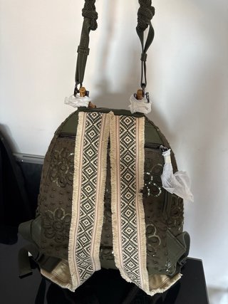 Original Bolso mochila nuevo verde con flores
