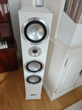 Altavoces HiFi Canton Chrono Blancos