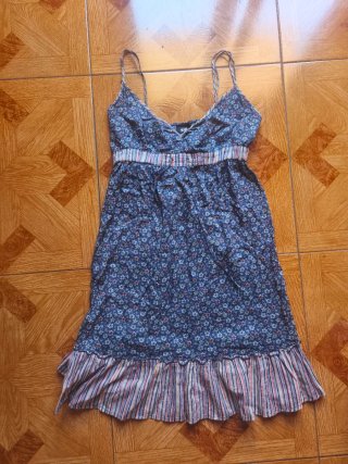 Vestido H&M floral talla S / M