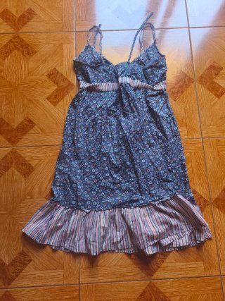Vestido H&M floral talla S / M