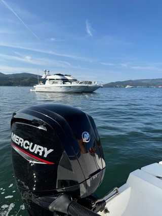 Barco Quicksilver + Mercury F115 2023 en garantia