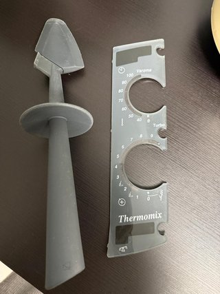 Thermomix TM21 + accesorios + cuchilla de repuesto