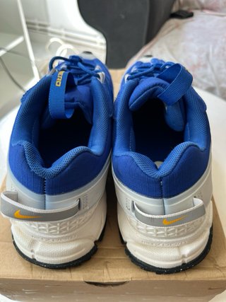 Nike Zoom Vomero Roam talla 43 como nueva