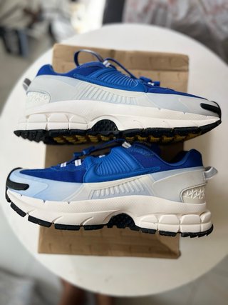 Nike Zoom Vomero Roam talla 43 como nueva