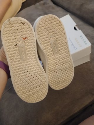 Zapatillas Geox niña blancas velcro