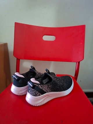 Zapatillas Skechers Ultra Flex 3.0 Negro/Rosa