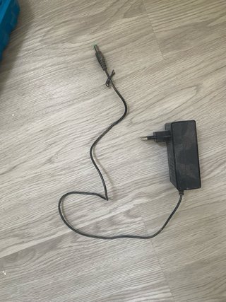 Taladro Atornillador con Batería y Cargador