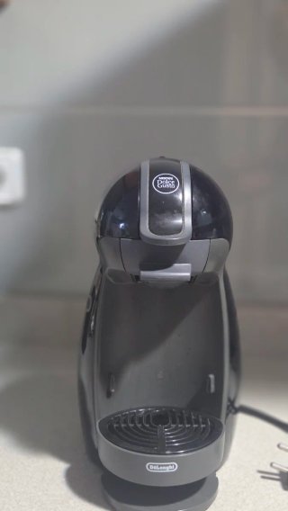 Cafetera Dolce Gusto DeLonghi Negra