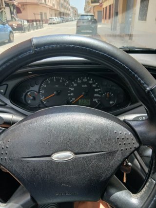 Ford Focus 2000