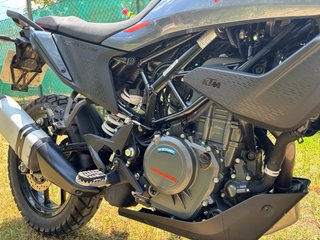 KTM 390 Adventure gris/naranja
