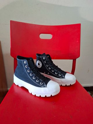 Converse Chuck Taylor Plataforma Negras