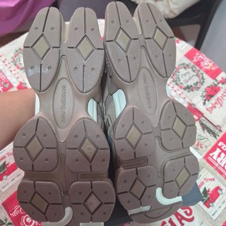 Zapatillas New Balance Beige. Talla:42