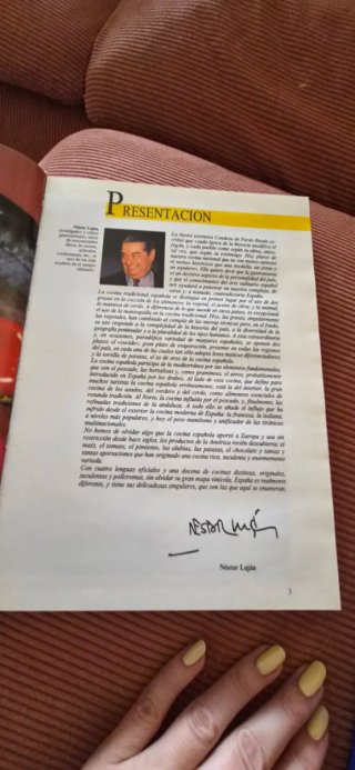 El mundo de la cocina , dos libros