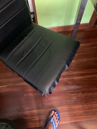 Mesa de comedor de cristal + 4 sillas 70€