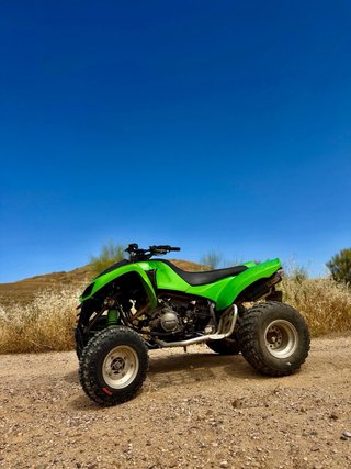 Kawasaki KFX 700 V-Force Verde