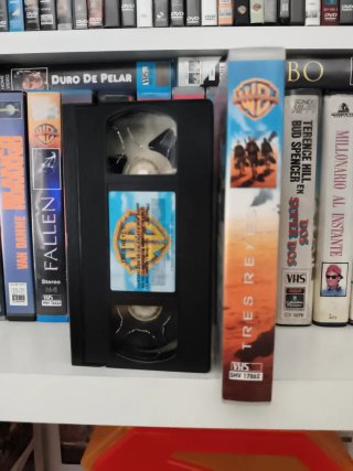 Tres Reyes VHS