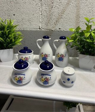 Set 6 pezzi cucina: salino, porta spezie, ecc.