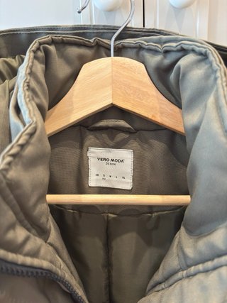 Abrigo verde militar mujer