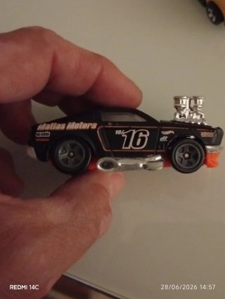Lote 4 coches Hot Wheels 1:64
