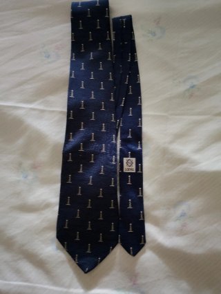 Corbata Loewe azul con estampado