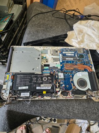 Portátil Toshiba Satellite P50 i7 Plata