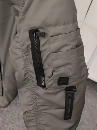 Chaqueta Bomber Pull&Bear Verde Militar Nueva