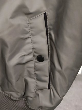 Chaqueta Bomber Pull&Bear Verde Militar Nueva