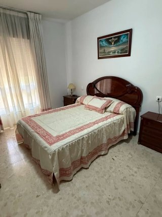 Dormitorio Matrimonio: Armario, Cómoda, 2 Mesillas