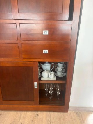 Mueble salón madera y mesa auxiliar