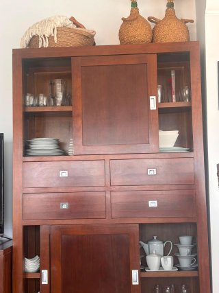 Mueble salón madera y mesa auxiliar