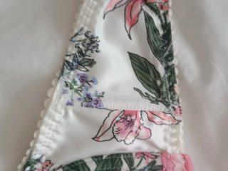 Sujetador 90C floral con encaje rosa