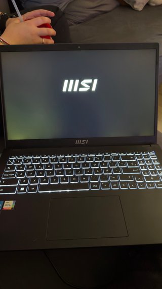 MSI Modern 15 Portátil Negro