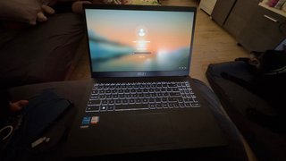 MSI Modern 15 Portátil Negro