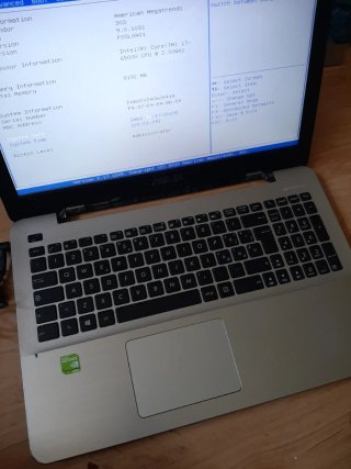 Computer Asus F555U