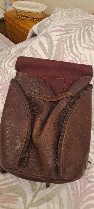 Mochila de montería de cuero, fabricación artesana