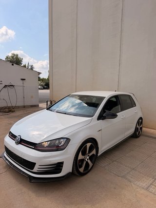 Volkswagen Golf 2016