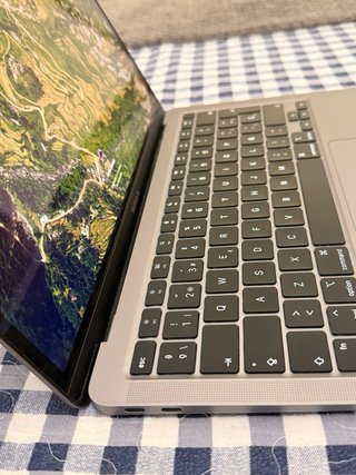 MacBook Air M1 16GB
