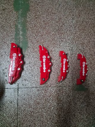 Pinzas de freno Brembo rojas