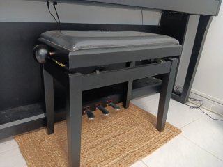 Piano Eléctrico Yamaha Clavinova CLP-625