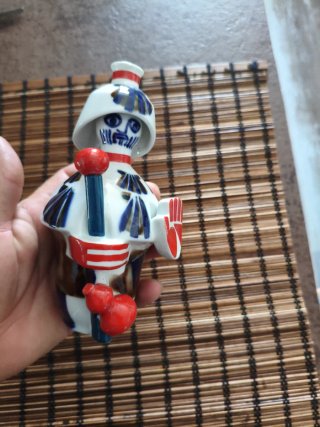 Figura cerámica Sargadelos Santiago