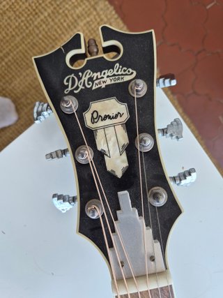 Guitarra Electroacústica + Estuche Rígido