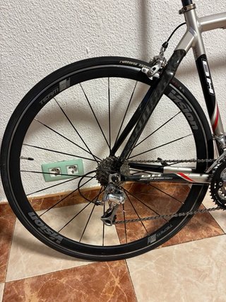 Bicicleta Carretera BH Ruedas Vision Shimano 105