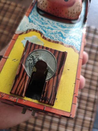 Hucha antigua hipopótamo hojalata