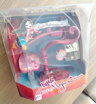 Bratz Genie Magic Carpet Muñeca