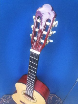 Guitarra española SONORA CADETE + funda