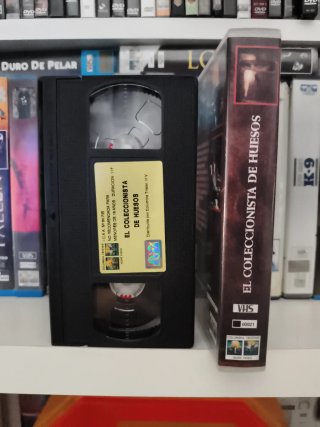 El Coleccionista de Huesos VHS