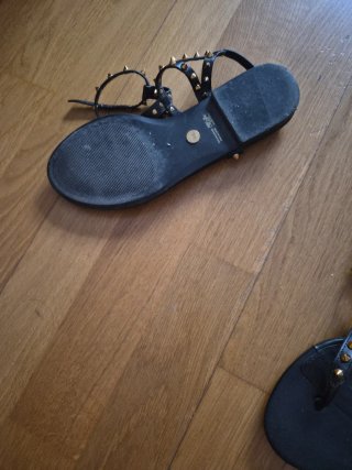 Sandalias Zara Talla 35 Negro y Dorado