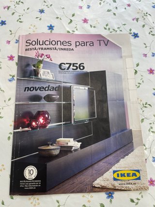 Soporte Televisión TV Ikea Framsta Besta 37-60”