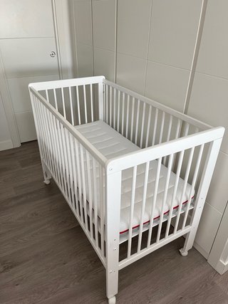 Cuna blanca Zara Home + colchon ecus pingu tech