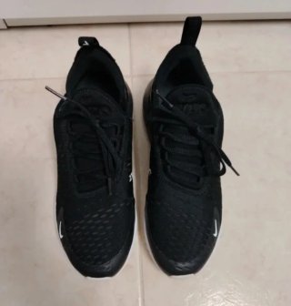 Nike Air Max 270 T40 Negras Blancas